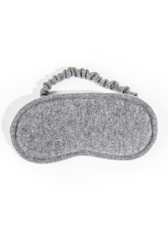 THE CASHMERE TRAVEL SET